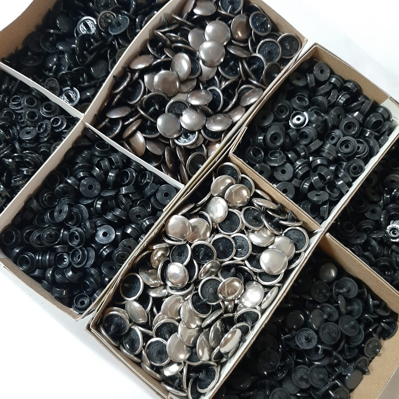 Broche Condal Metálico